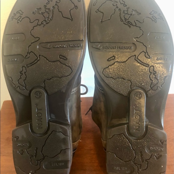 NAOT Men’s Chief Flat Light Brown Suede Leather - Size 9 - Picture 3 of 4